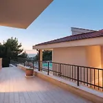 Primosten-dolac With Outdoor Pool