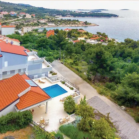 Primosten-dolac With Outdoor Pool