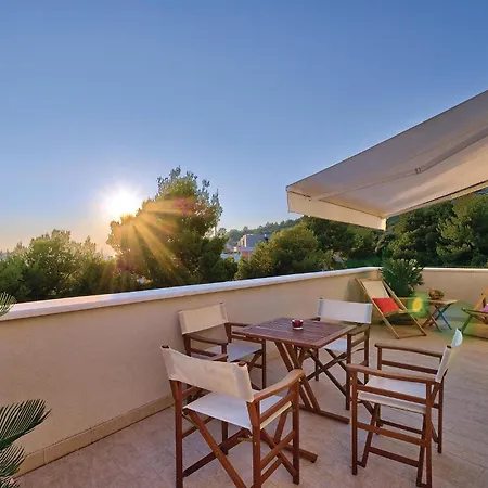 Σπίτι διακοπών Cozy In Dolac With Outdoor Swimming Pool