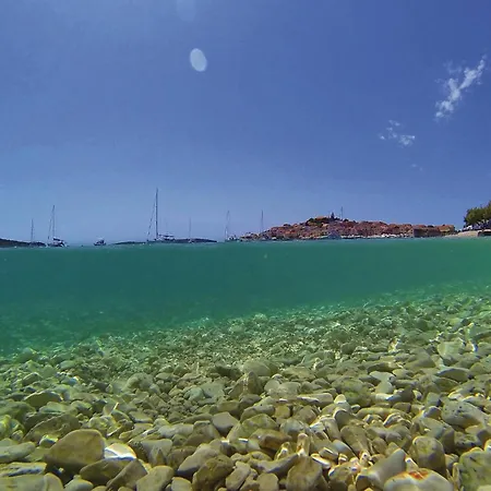 Primosten-dolac With Outdoor Pool Casa de Férias *