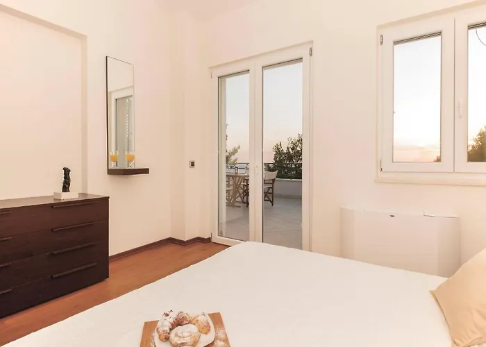 Vikendica Primosten-dolac With Outdoor Pool *