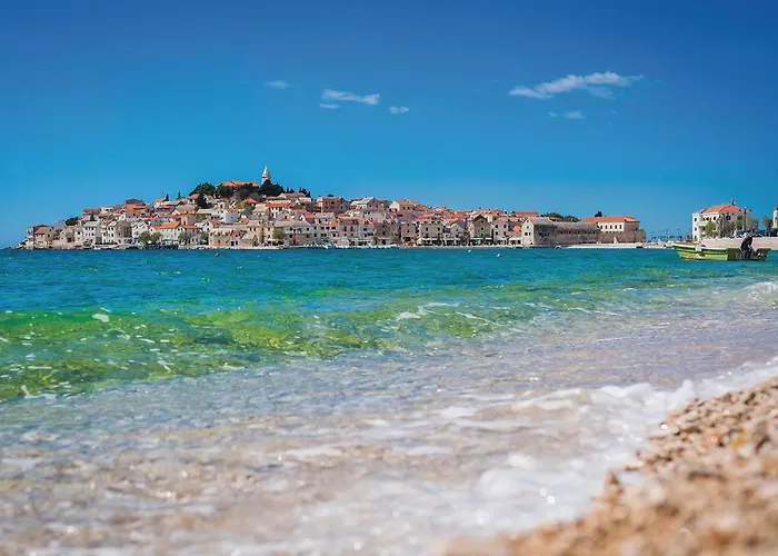 Primosten-dolac With Outdoor Pool * Dolac